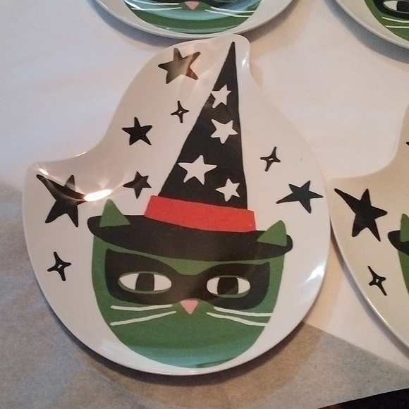 Hyde Eek! Halloween Figural Witch Kitty Melamine Dinner  Plates, set of 6 - Picture 3 of 6